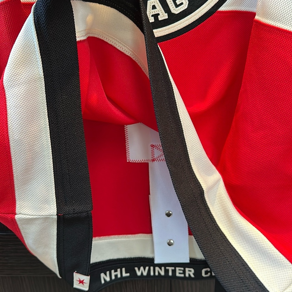Seth Jones Chicago Blackhawks Fanatics 2025 NHL Winter Classic Premium Jersey - Picture 7 of 9